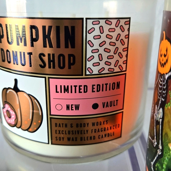 Pumpkin Donut 🍩 shop + Pumpkin 🎃 Carving Bath and Body Works ~ 2 Candles - Picture 3 of 11